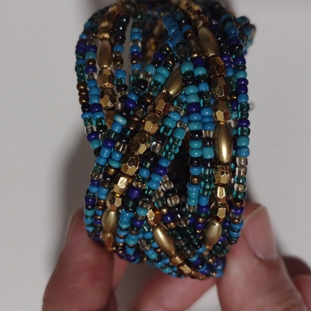 2 multicolor cuff bracelets - Picture 3 of 6